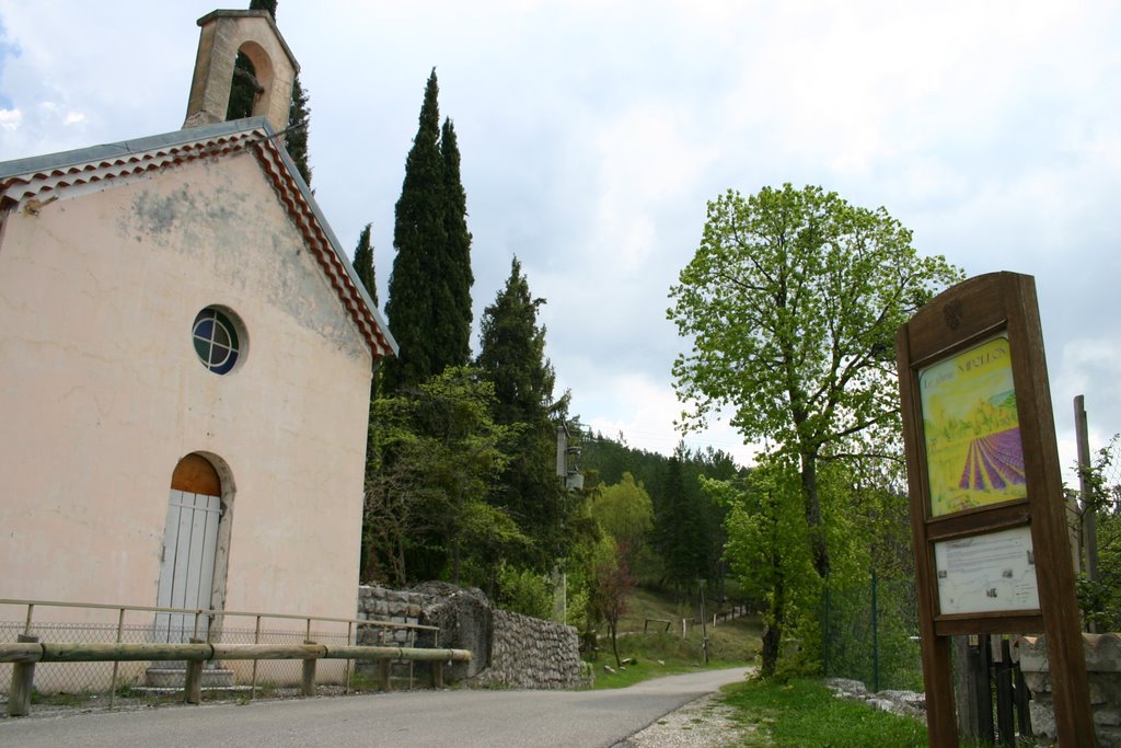 The Chapel in La Clappe. Photograph © Hans Sterkendriec, Panoramio